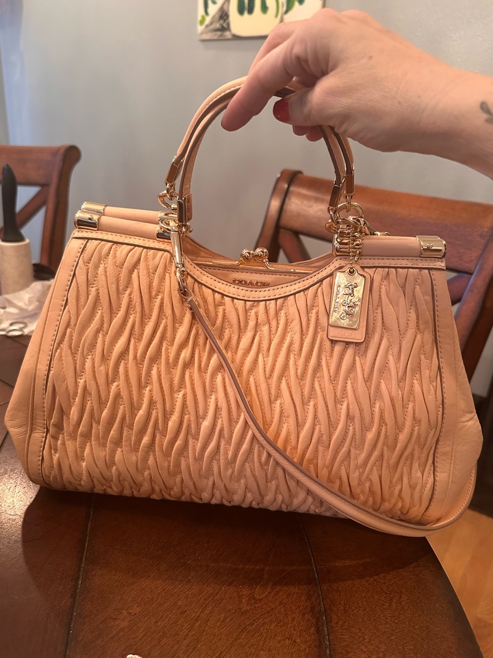 Gorgeous Coach Carrie - leather satchel in apricot F27681 *LIMITED EDITION* - Picture 2 of 5